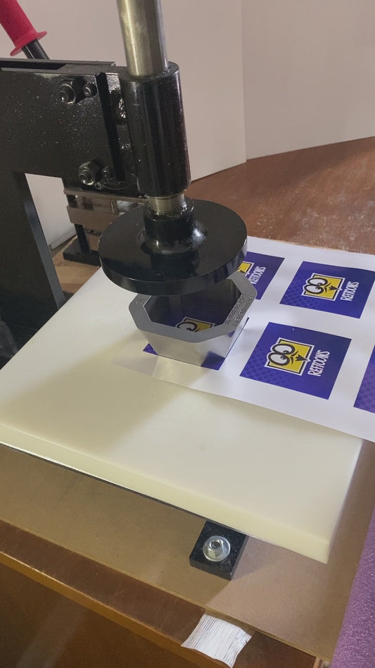 SQUARE MAGNET: Mount Refmore